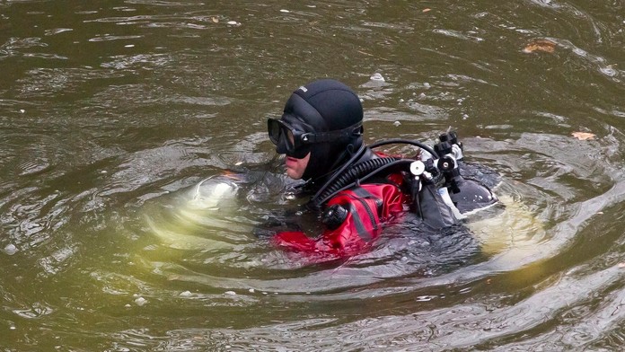 Desivý nález v českej rieke. Ľudská hlava zrejme patrí Slovákovi, ktorý sa stal obeťou brutálnej vraždy