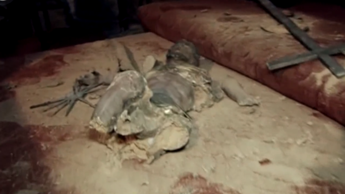 Pád sochy Krista brali ako znamenie. Teraz v Batizovciach objavili pod oltárom ďalší vzácny kus