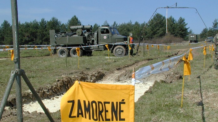 Na snímke upozornenie o nákaze.