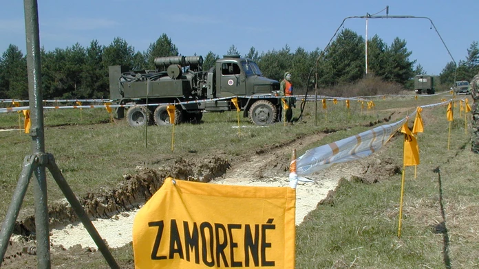 Na snímke upozornenie o nákaze.
