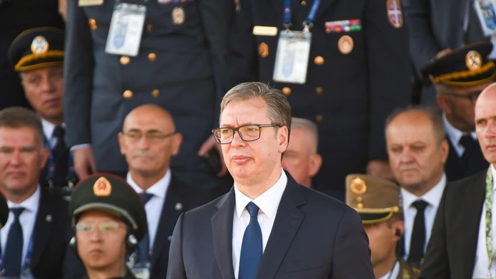 Srbský prezident Vučič rozpustil parlament a vypísal predčasné voľby na 25. októbra