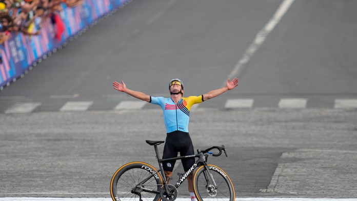 Belgičan Evenepoel pridal ďalšie olympijské zlato. Na stupňoch víťazov aj dvojica Francúzov