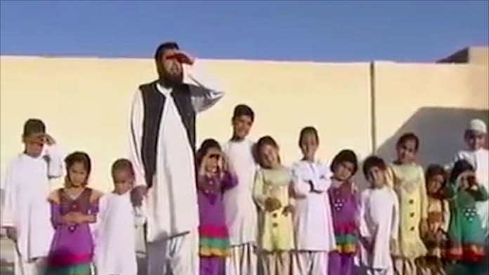 Pakistanec Sardar Džan Muhammad Khildži má 35 detí. A chce ich mať ešte viac. 