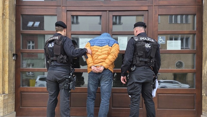 Ľupták a jeho dvaja spolupáchatelia budú stíhaní väzobne