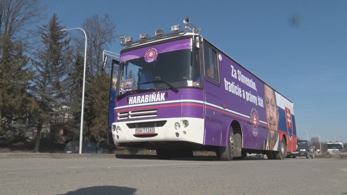 Marian Kočner (v strede).