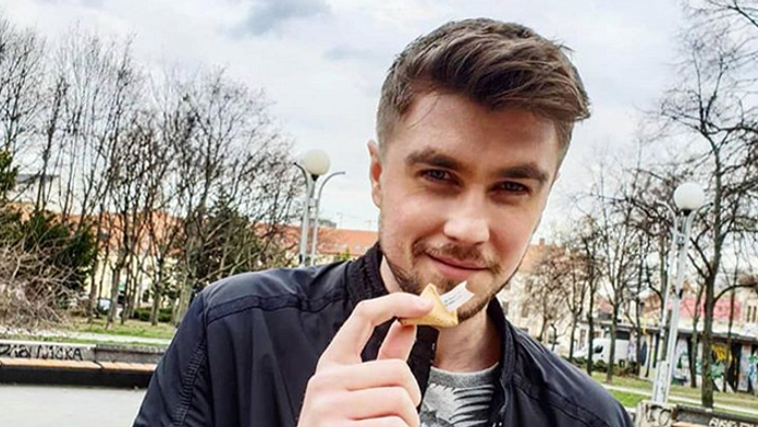 Na snímke koaliční poslanci Robert Fico, uprostred dole Tibor Bernaťák a Béla Bugár