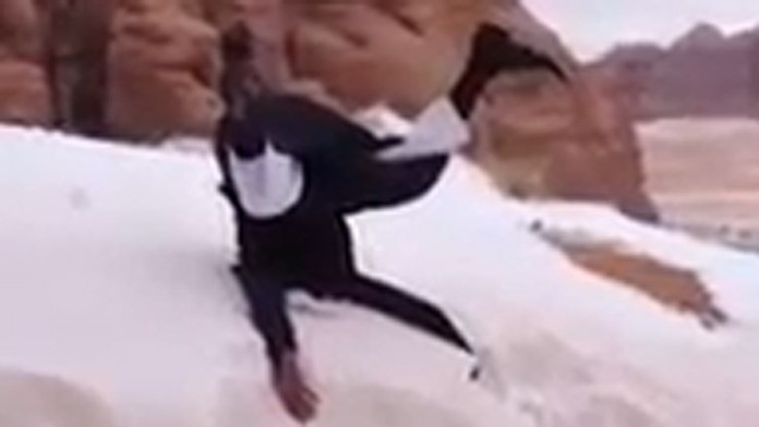 Sneh pobláznil Arabov