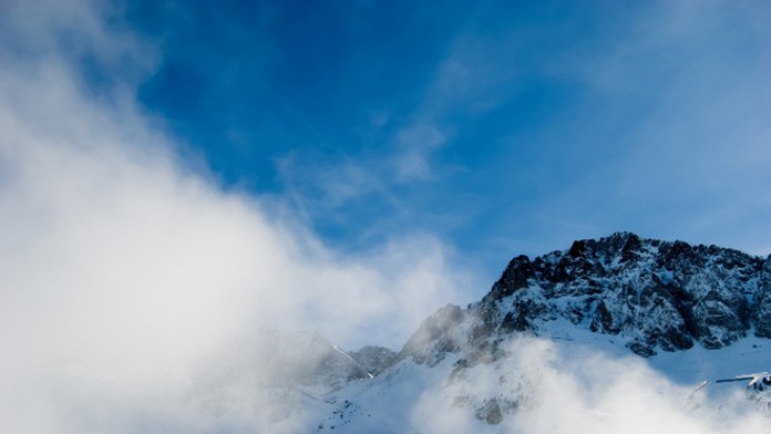 Vietor na horách - ilustračná snímka.