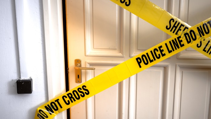 V byte našli mŕtveho otca s dvojročným synom, polícia uzavrela niekoľkomesačné vyšetrovanie