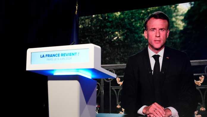 Na snímke francúzsky prezident Emmanuel Macron.