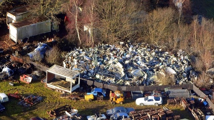  Trosky Boeingu 747 Pan Am, ktoré explodovalo 21. decembra 1998 nad Lockerbie, ležia v záchrannej ohrade pri meste Tattershalle.