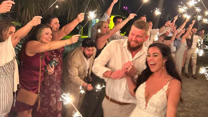 Najkrajší deň života sa v sekunde zmenil na nešťastie. Nevesta tragicky zahynula len krátko po obrade