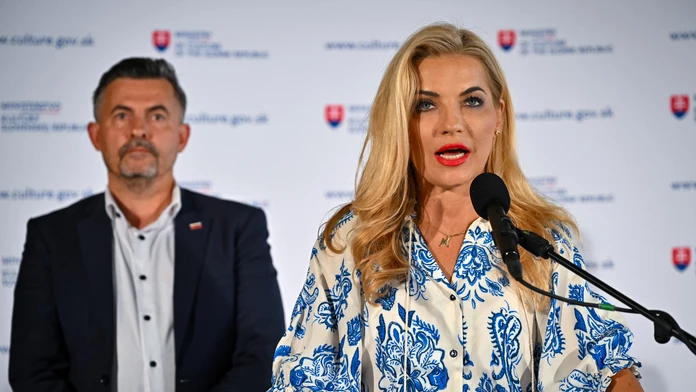 Ministerka Šimkovičová pripravuje bez diskusie zrušenie SNG či SNM, tvrdí Kultúrny štrajk