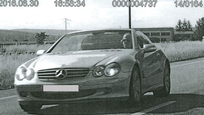 Dostal pokutu 800 eur.