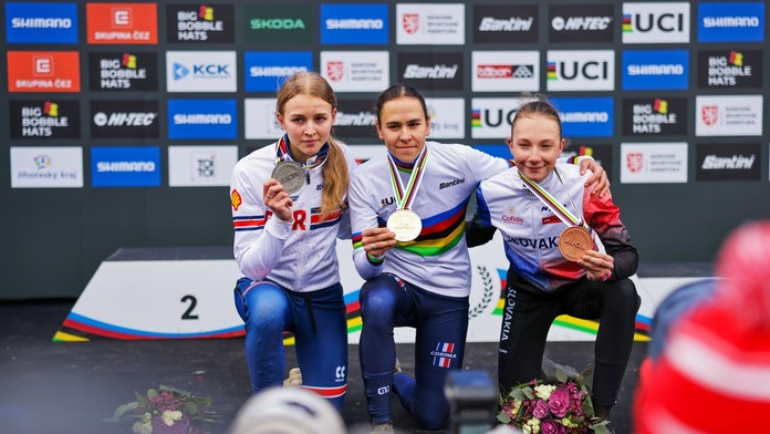 Slovensko získalo bronz na MS v cyklokrose. Chladoňová zaostala za víťazkou len mierne
