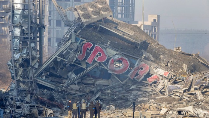 Rusko sa v noci pomstilo za potopenie krížnika silným bombardovaním Kyjeva