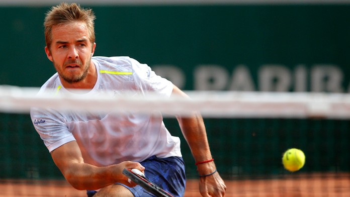 Na snímke slovenský tenista Andrej Martin v zápase 2. kola grandslamového turnaja Roland Garros v Paríži.