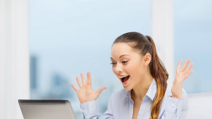 Žena pri počítači