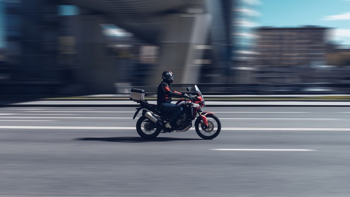 Naháňačka s viedenskou políciou vyjde motorkára draho. Za 60 prečinov mu vystavili likvidačnú pokutu