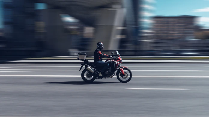 Naháňačka s viedenskou políciou vyjde motorkára draho. Za 60 prečinov mu vystavili likvidačnú pokutu