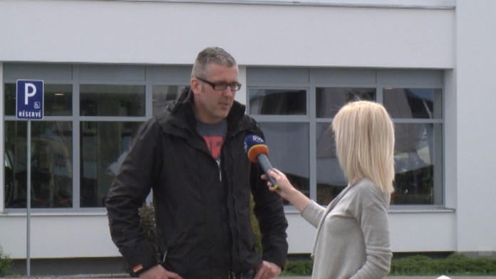 zmenil si priezvisko.jpg