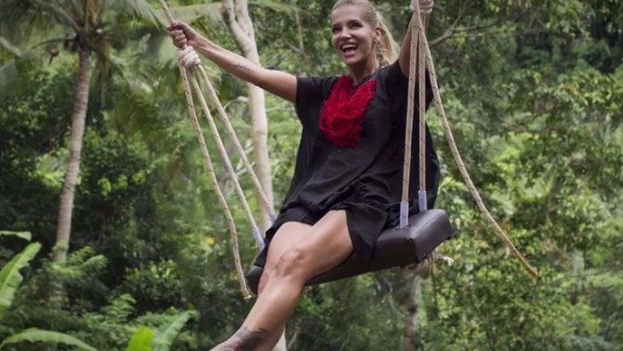 Ďalší nečakaný krok Dary Rolins. Na Youtube zverejnila starú pieseň s Rytmusom