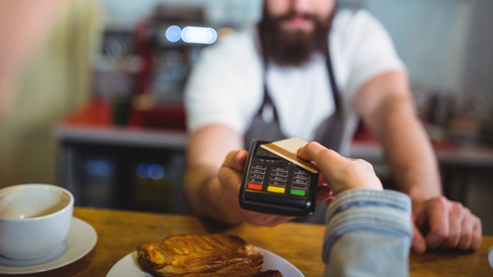 Platba kartou. Ilustračná snímka. 