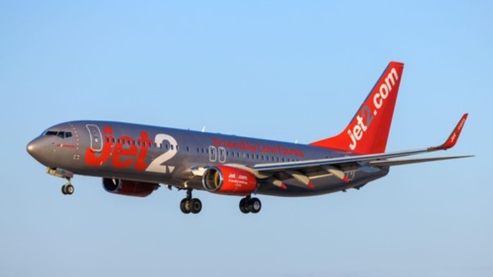 Panika počas letu z Tenerife: Pilot skolaboval v kokpite, posádka zháňala medzi cestujúcimi lekára