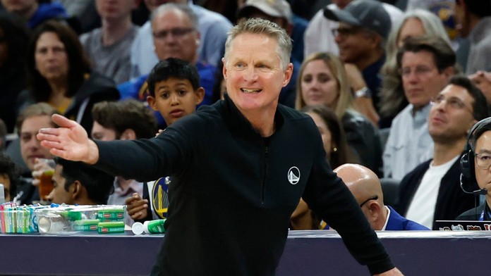 Ničivé požiare v Los Angeles zasiahli aj rodinu slávneho kouča NBA. Zhorel dom, v ktorom vyrastal