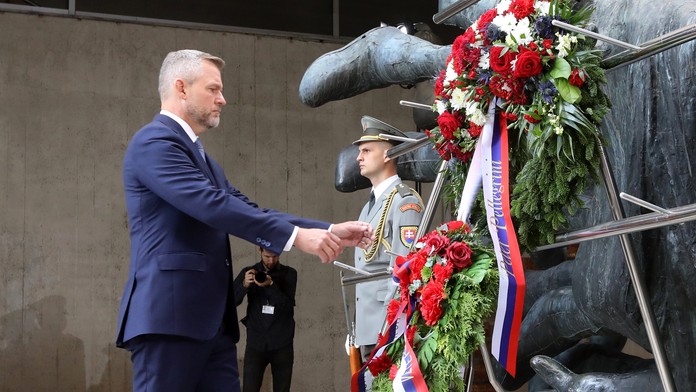 Prezident Pellegrini varuje pred možnými dôsledkami stupňujúcej sa nenávisti. Vyzýva na zastavenie