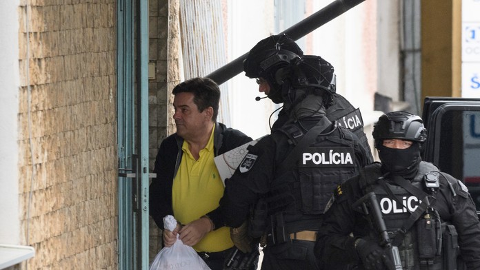 Hráči extraligového hokejového tímu HC Nové Zámky počas predsezónnej prípravy..jpg