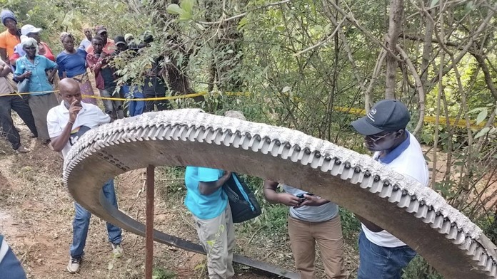 VIDEO: Na dedinu padol z vesmíru ozubený kruh. Obrovskú ranu bolo počuť v okruhu 50 km