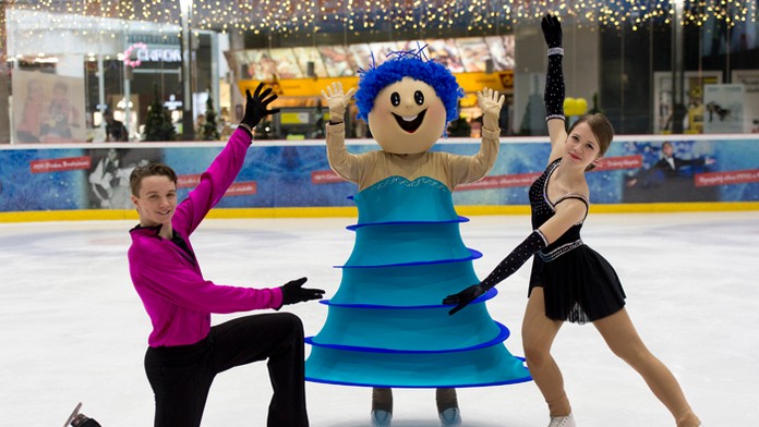 Maskot ME v krasokorčuľovaní 2016 sa volá Zimka a predstavili ho reprezentanti Marko Klepoch a Nina Letenayová. 