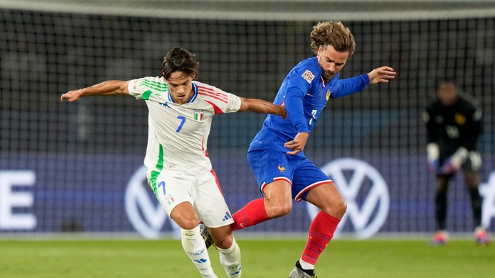 Liga národov: Šláger vo francúzskom Parku princov ovládli Taliani. Belgicko dvoma gólmi potiahol De Bruyne