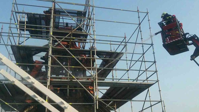 Hasiči hasia požiar v centre Bratislavy