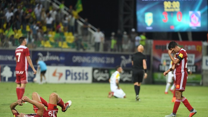 Na snímke hráči Trenčína po prehre