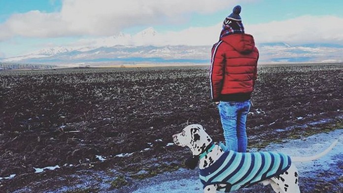 Kasper Schmeichel z Leicesteru v dueli proti Manchesteru United.