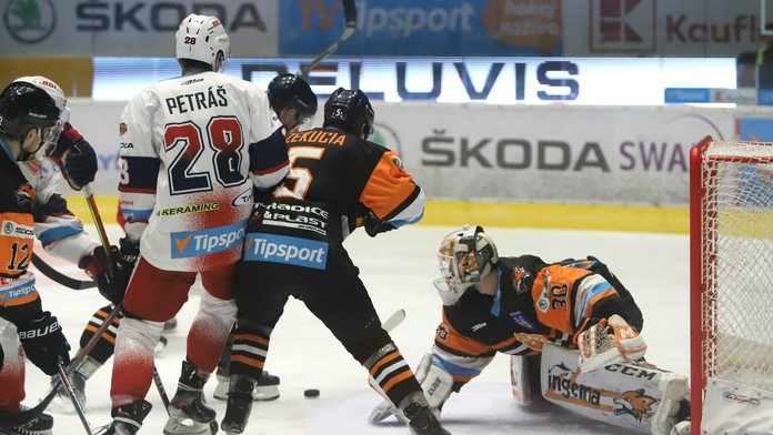 Alpská lyžiarka Petra Vlhová počas slalomu v Levi.