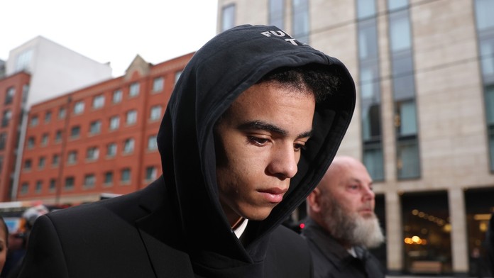 Veľký talent anglického futbalu sa postaví pred súd až v budúcom roku. Dovtedy má stopku