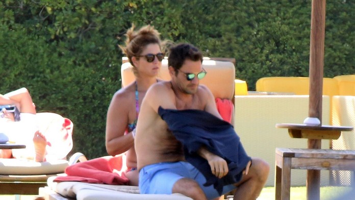 Federer na dovolenke s manželkou Mirkou. Slovenské krivky sa nezaprú