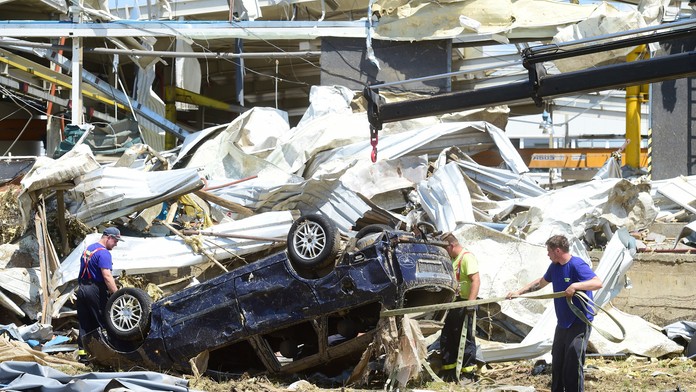 Škody po tornáde na Morave