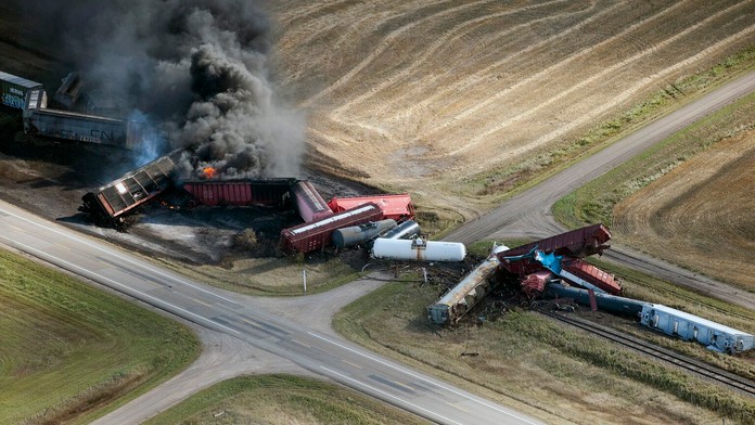 Vykoľajený vlak v Kanade.