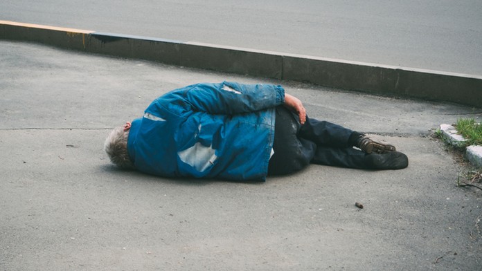 Kalendár na rok 2018 s voľnými dňami.