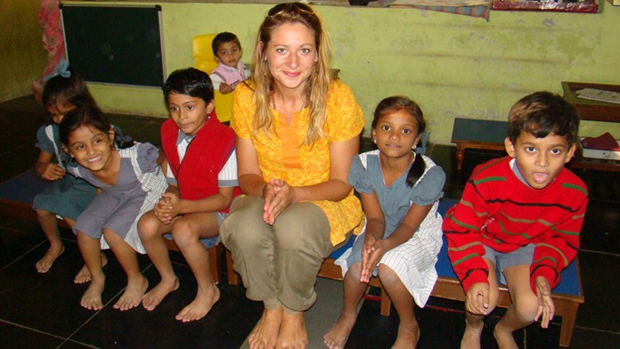 Lenka Bašnáková s deťmi.