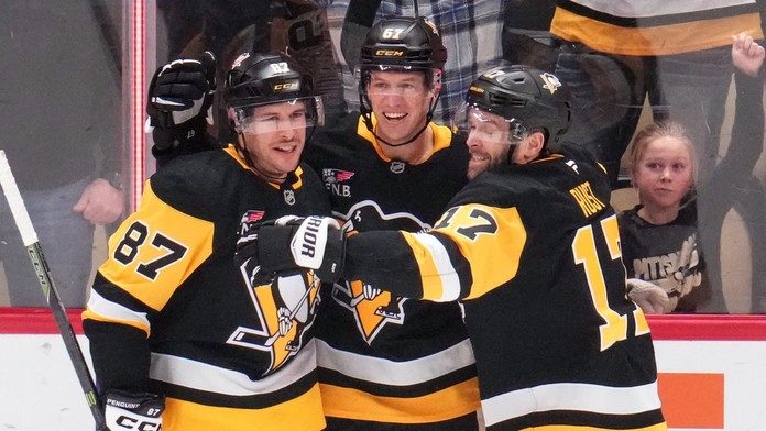 VIDEO: Asistencie Slafkovského Montrealu na triumf nestačili. Sidney Crosby prekonal klubový rekord