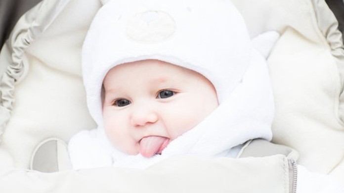 Sprava Shane Long a Nathan Redmond zo Southamptonu oslavujú gól v FA Cupe na pôde Tottenhamu.