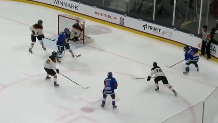 VIDEO: Neuveriteľná drzosť 16-ročného Slováka. Prezentoval sa gólom ako skúsený harcovník