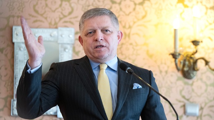 Slovensko je podľa R. Fica pripravené blokovať pôžičku pre Ukrajinu, ak to bude potrebné