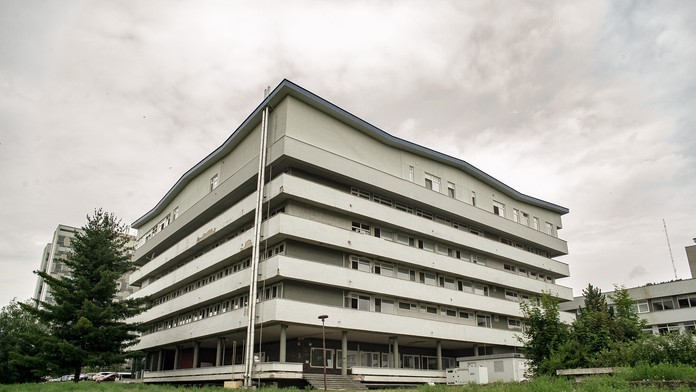 Budova Detskej fakultnej nemocnice s poliklinikou v Banskej Bystrici.