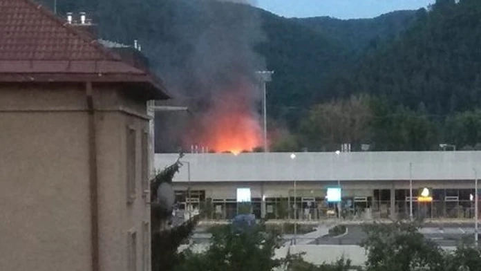 Požiar haly.